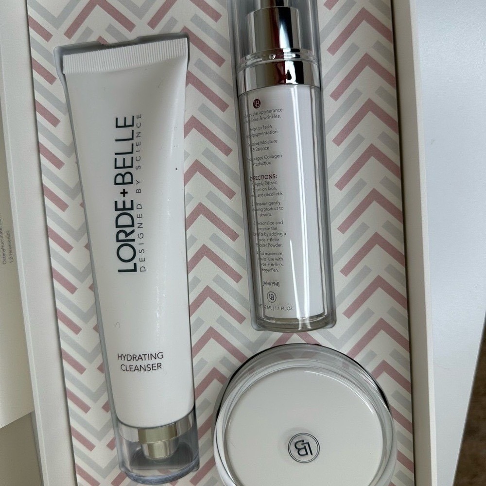 Lorde + Belle Skincare Regimen Set Hydrating Cleanser Repair Serum Hydra-V Box